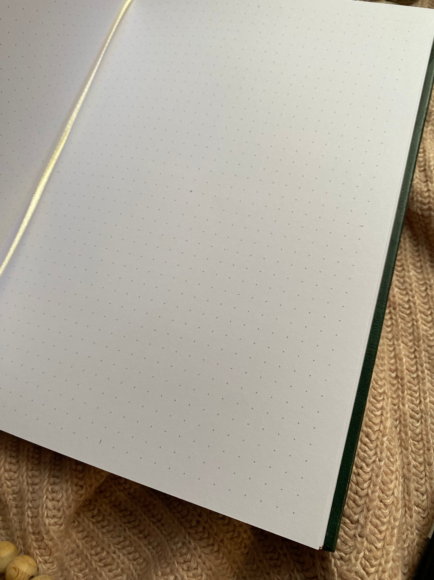 holdas mintájú zöld borító bullet journal füzet arany mintával